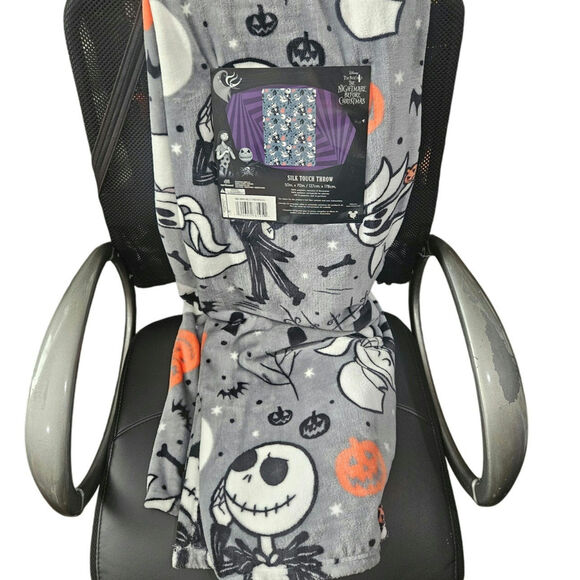 Disney Nightmare Before Christmas Jack Zero 50x70 Silk Touch Throw Blanket NBC - Picture 1 of 2